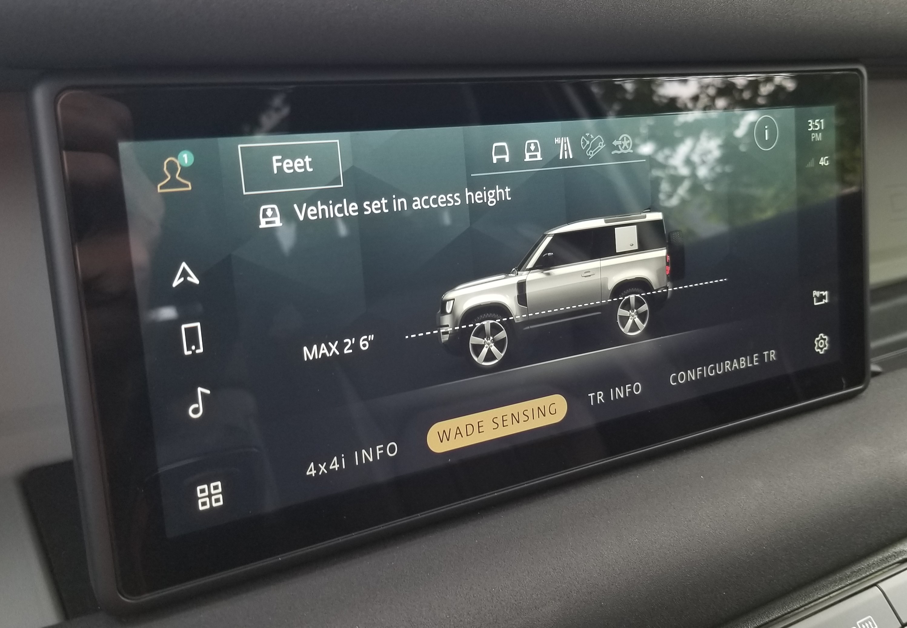2021 Land Rover Defender wade sensing - Copy.jpg