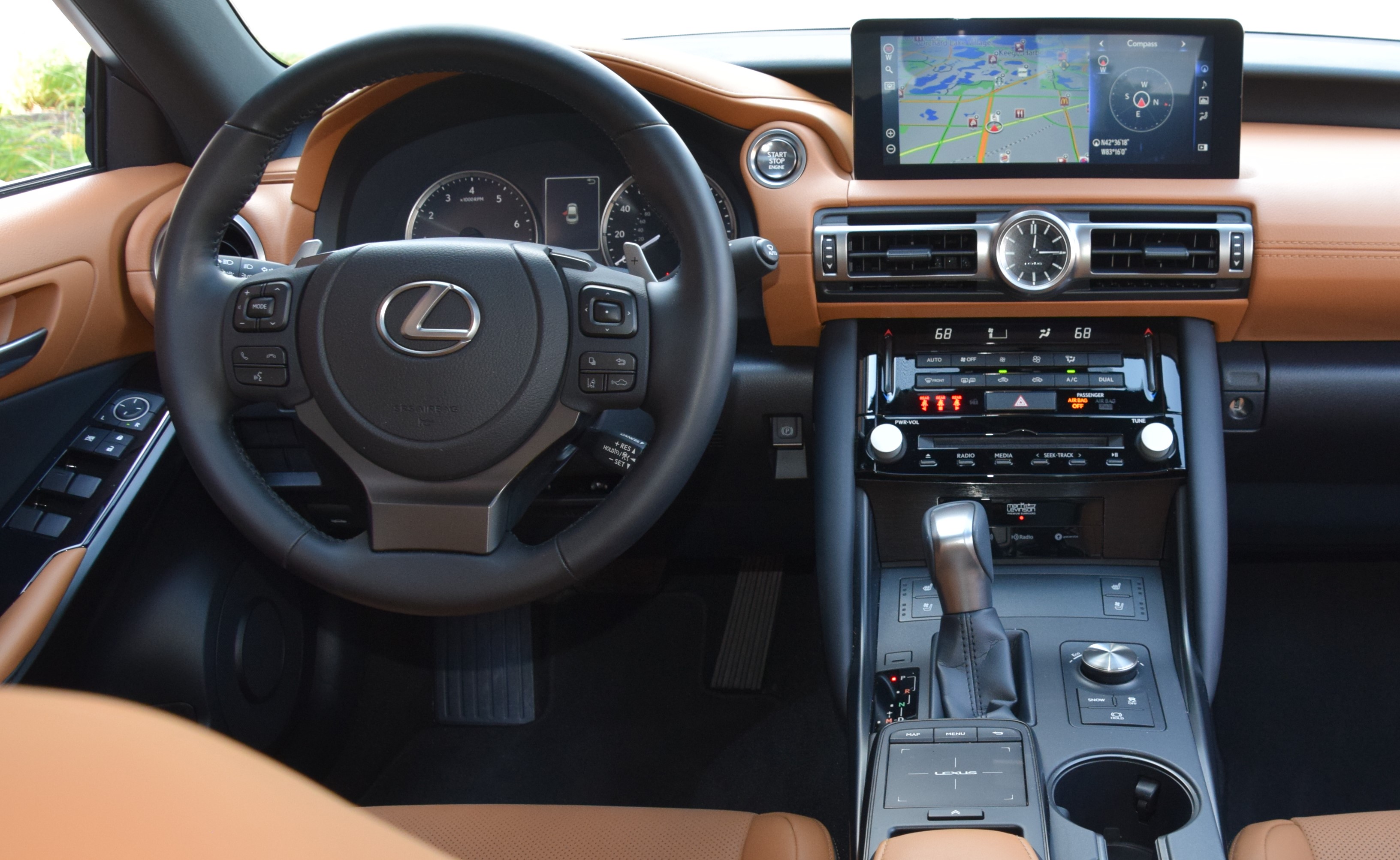 2021 Lexus IS with touchpad - Copy.JPG