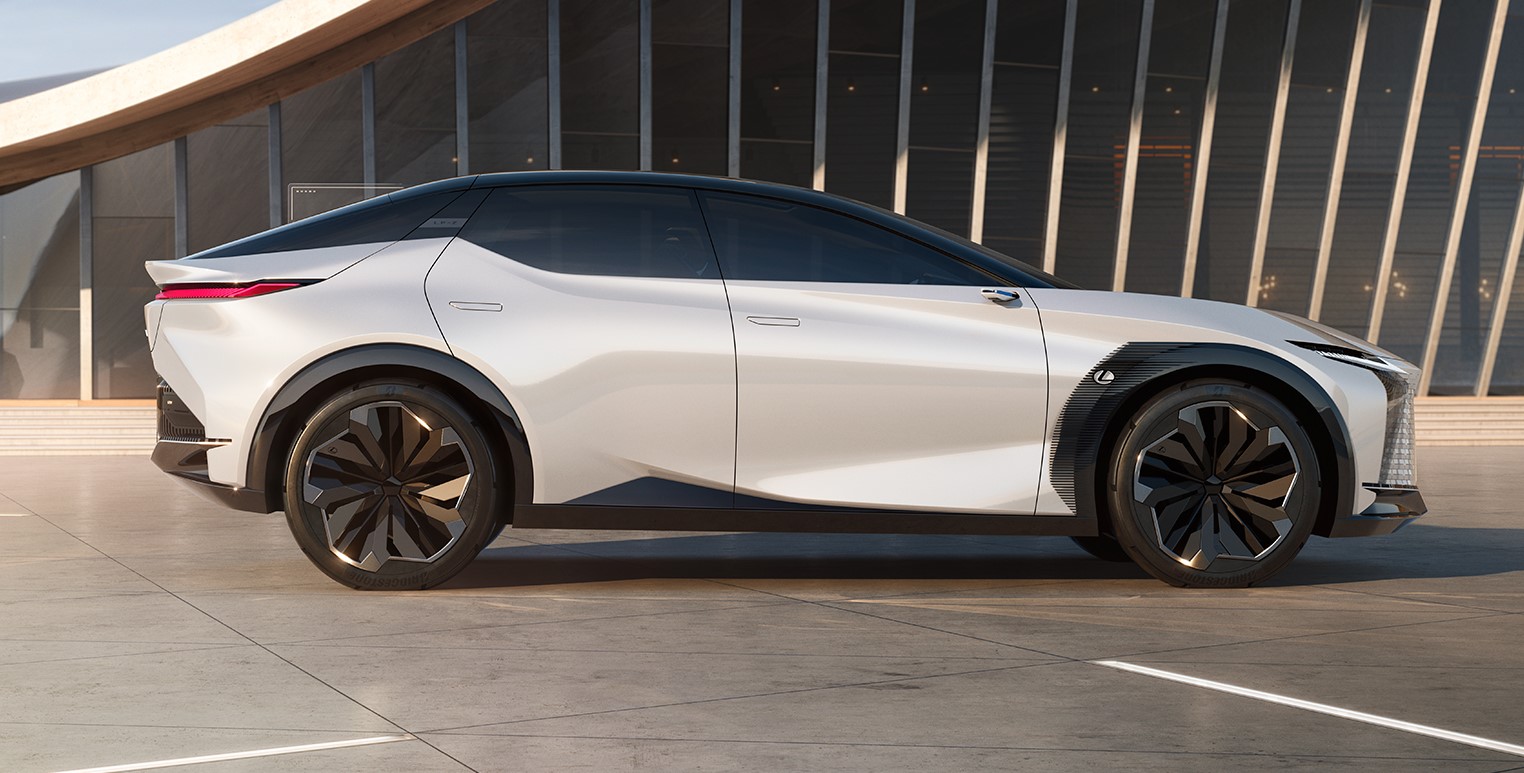 2021-Lexus-LFZ-profile hirez.jpg