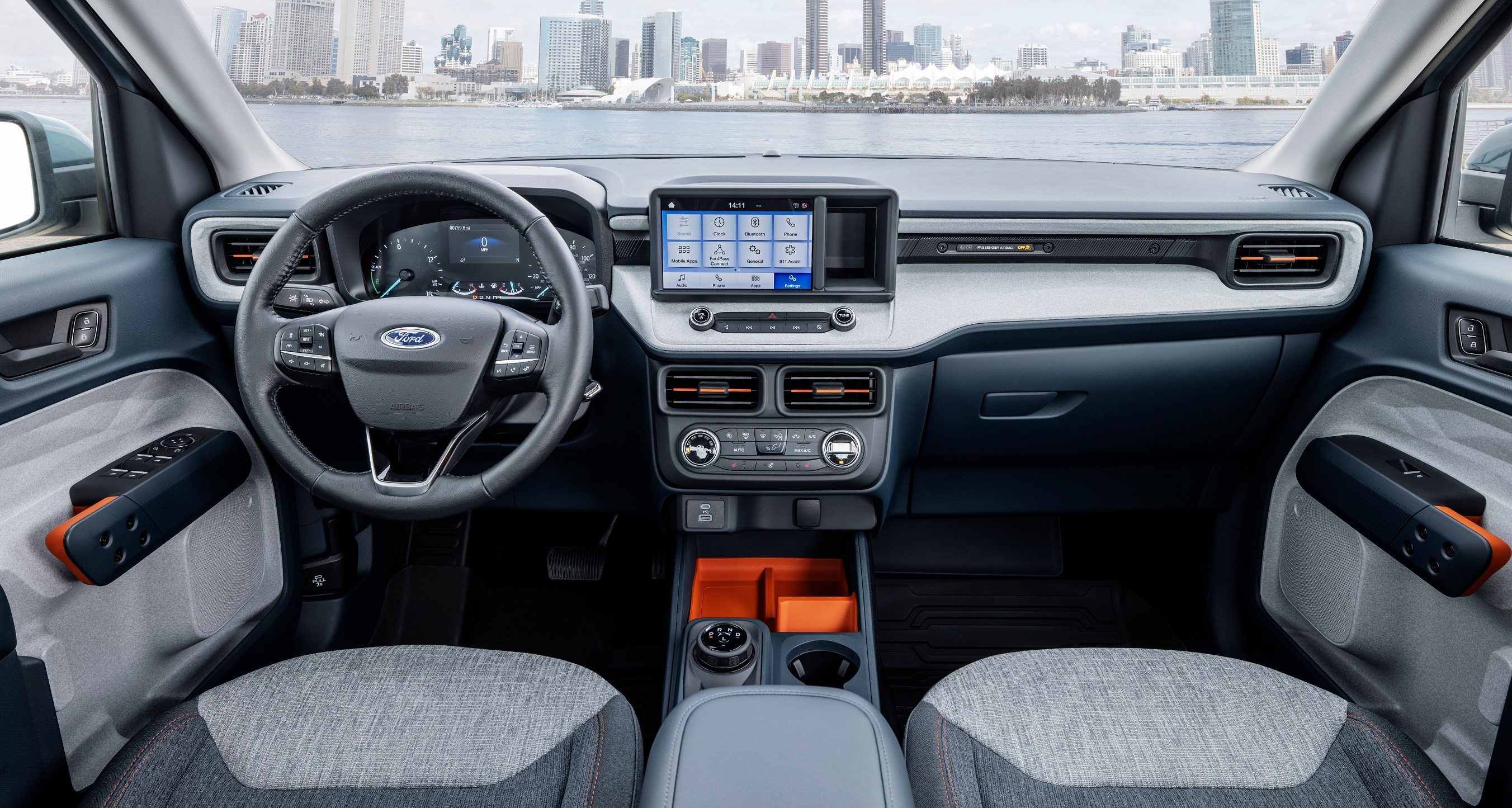 2022 Ford Maverick interior.jpeg