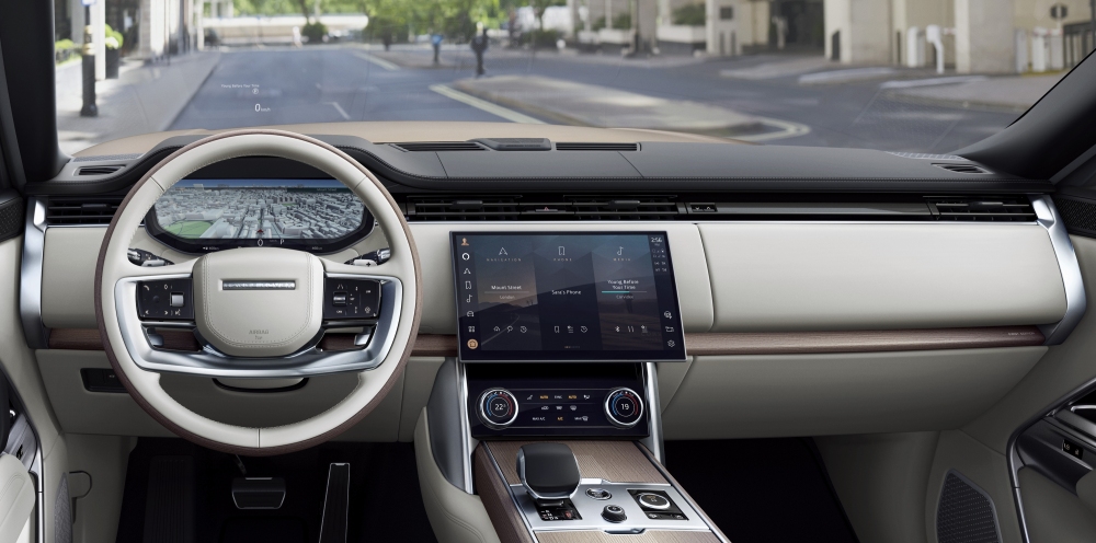 2022-04-12 Range Rover interior front