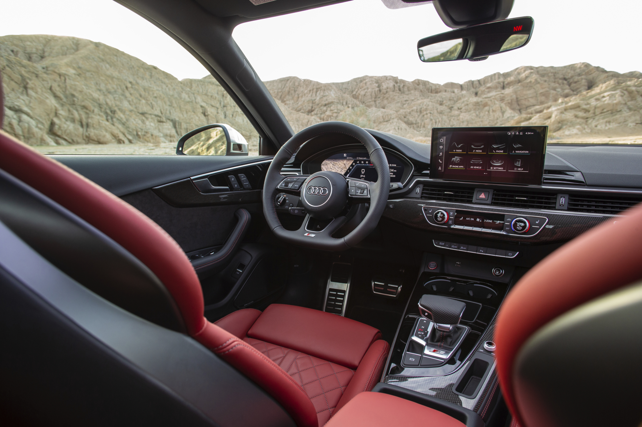 Audi S4 interior (20).jpg