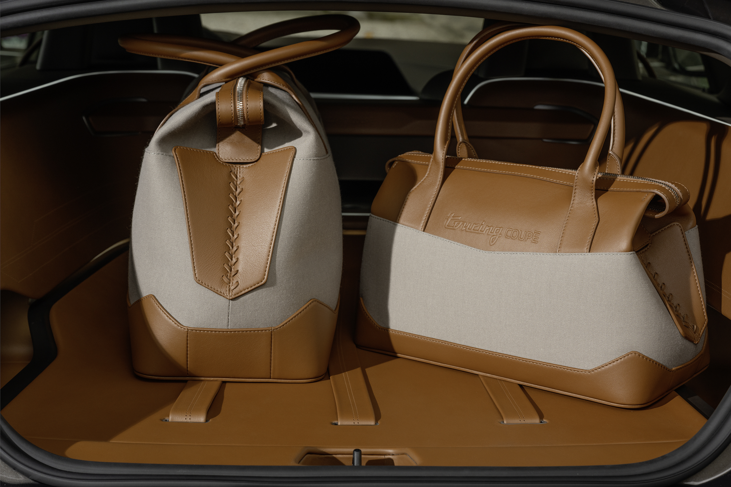 BMW Touring Coupe luggage.jpg
