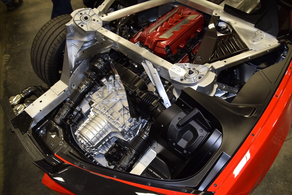 C8 Corvette cutaway back end with engine - Copy.JPG