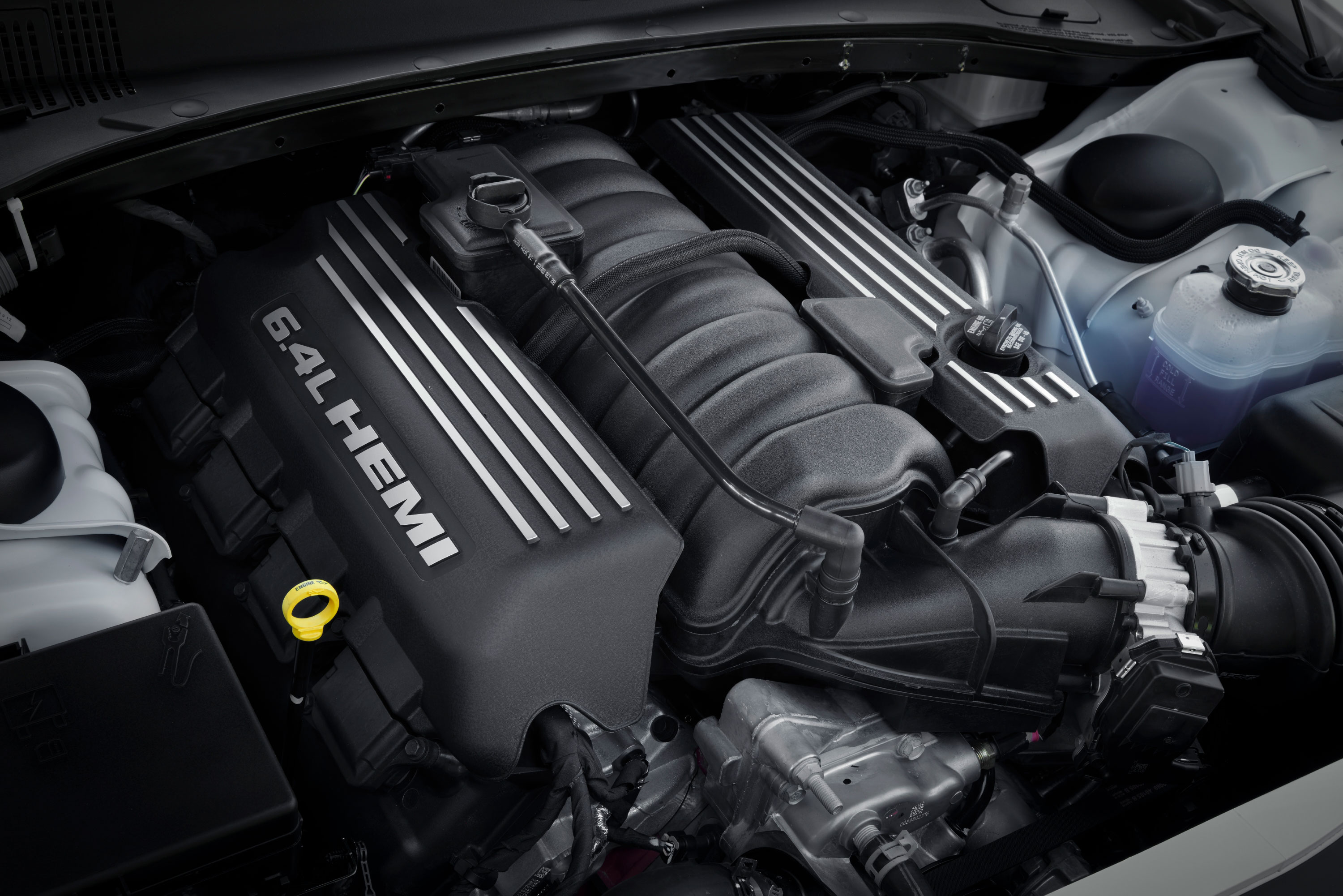 Chrysler 300C engine.jpg