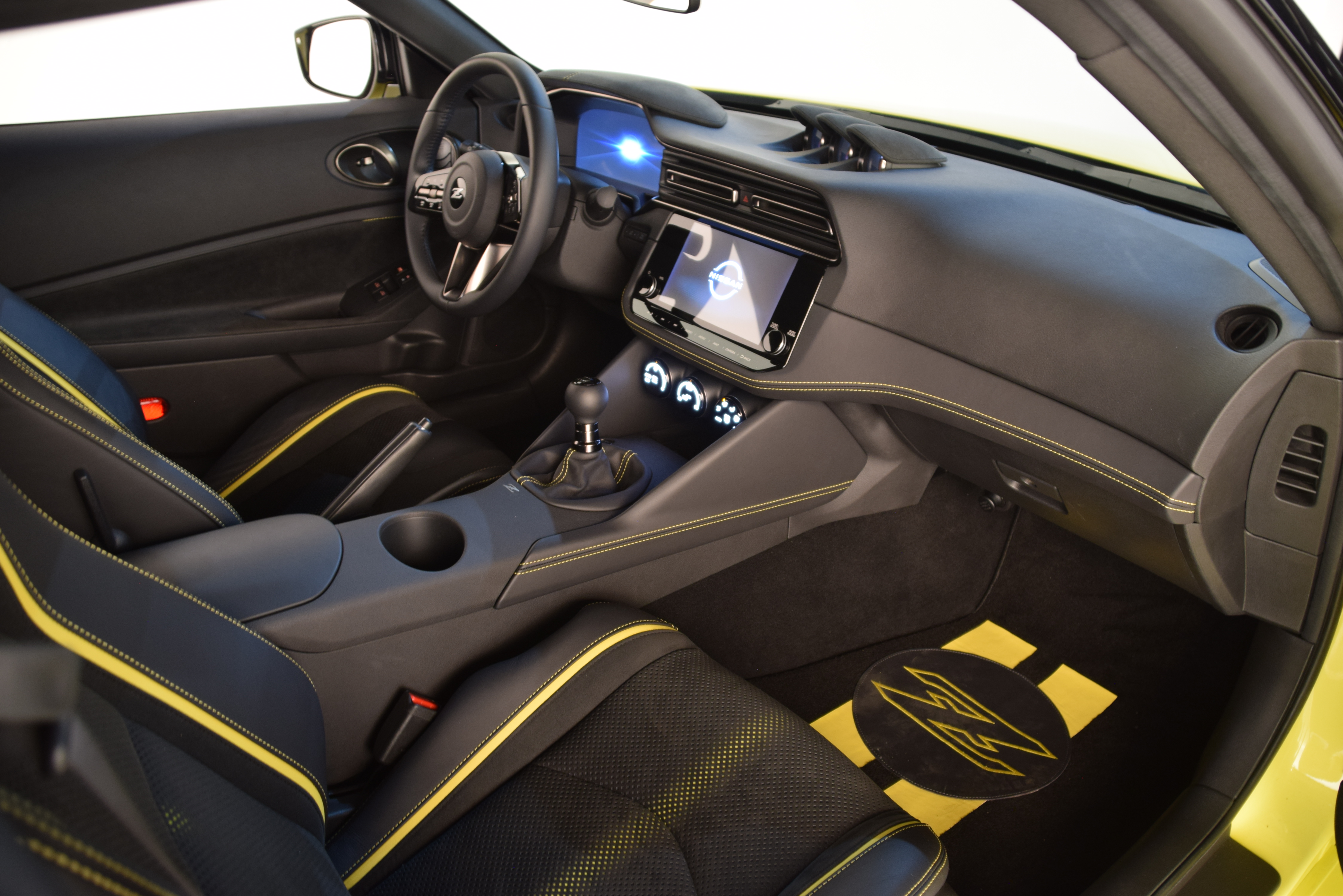 Nissan Z Proto interior.JPG