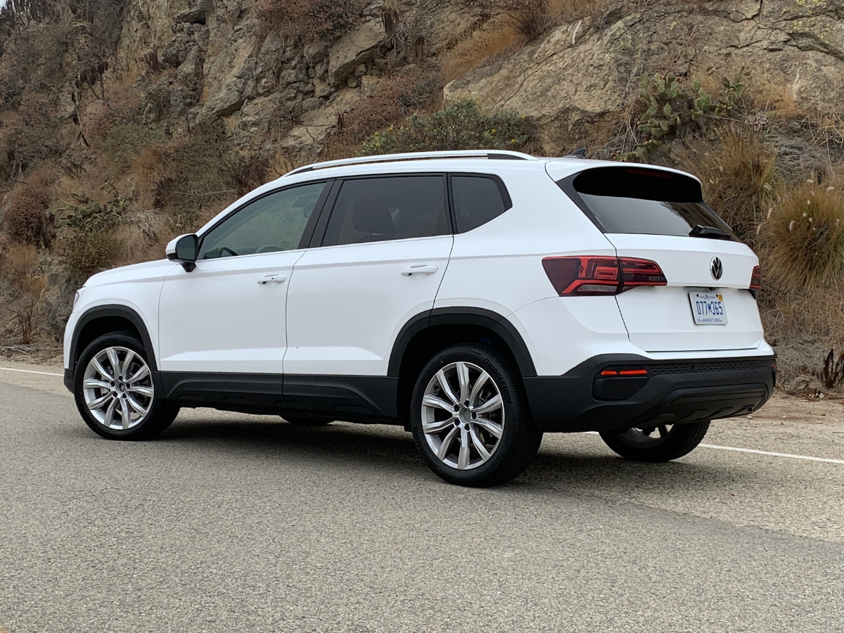 Volkswagen Taos 22 White Rear Quarter View.jpg