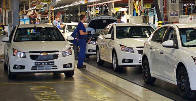 Chevrolet Cruze models among last built at St. Petersburg plant before 2015 closing.