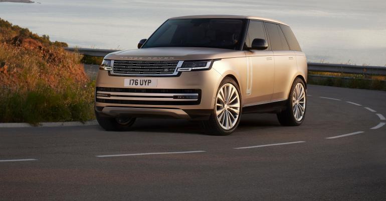 ’22 Range Rover Grows in Size, Will Add EV and PHEV Options | WardsAuto