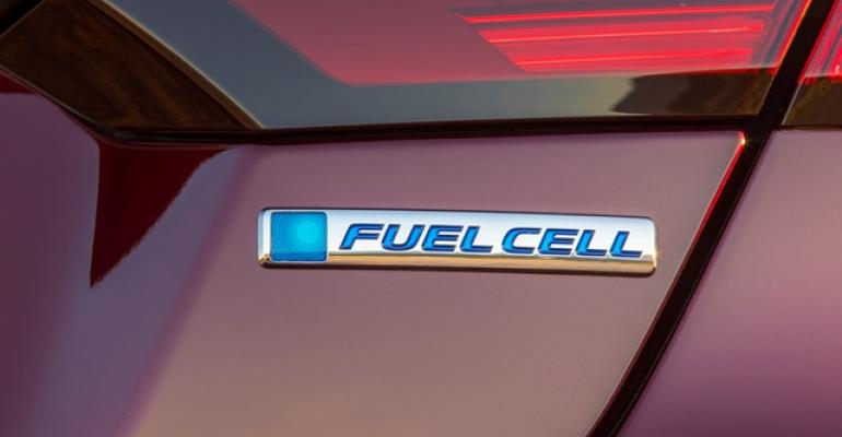 ’17 Honda Clarity Fuel Cell