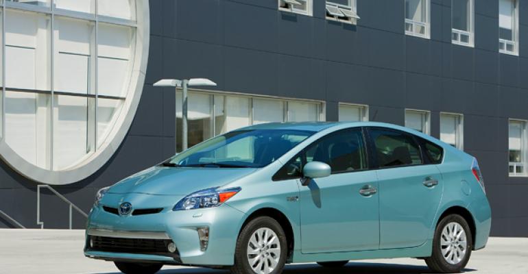 Upcoming Prius plugin to achieve 50 mpg fuel economy