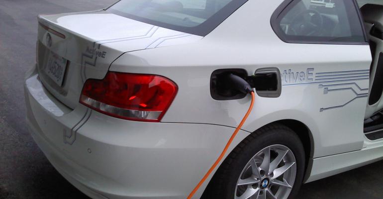 BMW ActiveE uses California charging station