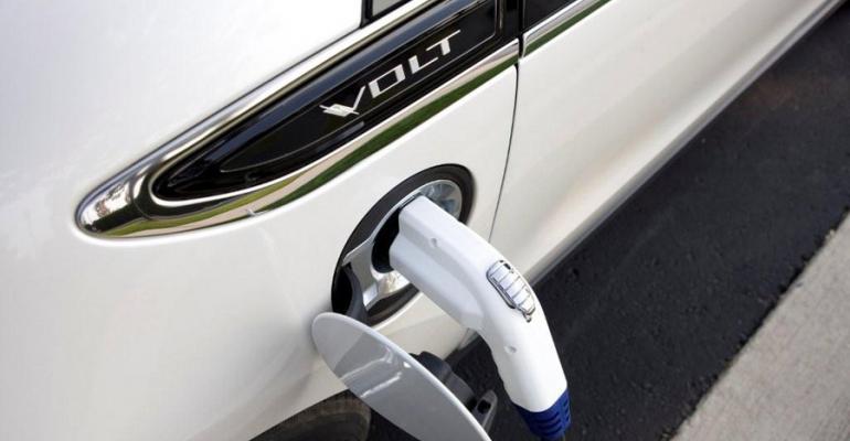 Smartgrid technology allows EV owners to charge vehicles when electricity demand is low and less costly 