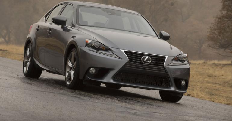 rsquo14 Lexus IS boasts improved driving dynamics compared with predecessor