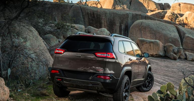 rsquo14 Jeep Cherokee Trailhawk unveiled at New York show