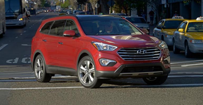 rsquo13 Hyundai Santa Fe 3row on sale now starting at 28350