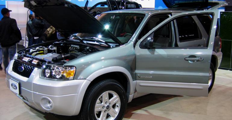 Ford regenerative brake system debuted on rsquo04 Escape HEV