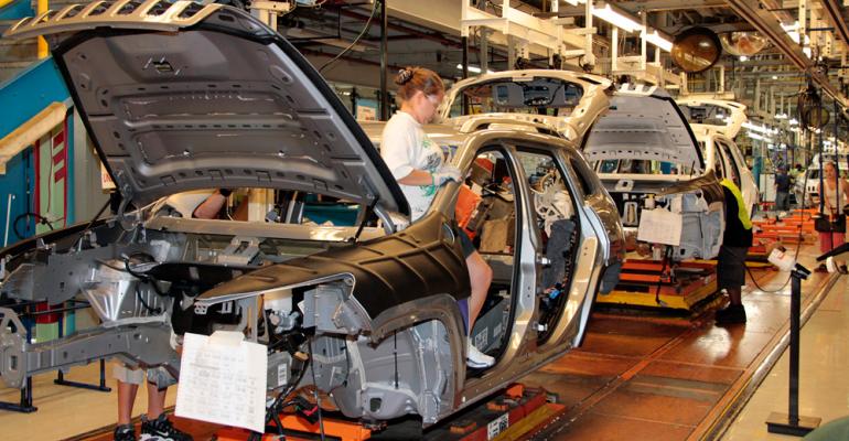 rsquo14 Jeep Cherokee assembly line in Toledo 