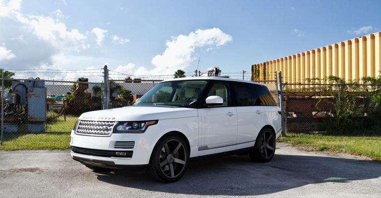 Weight cut more than 900 lbs in current Range Rover thanks to aluminum use