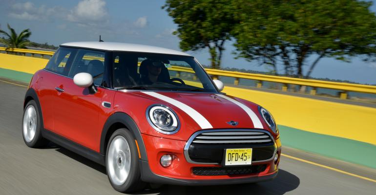 Mini one of few automakers to offer twotone paint schemes 