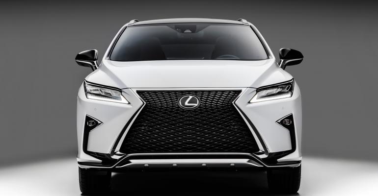 Spindle grille on Lexus RX F Sport