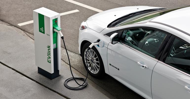 UK owners likely to buy another EV report says
