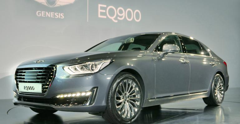 Hyundai Shows Off New Genesis Flagship