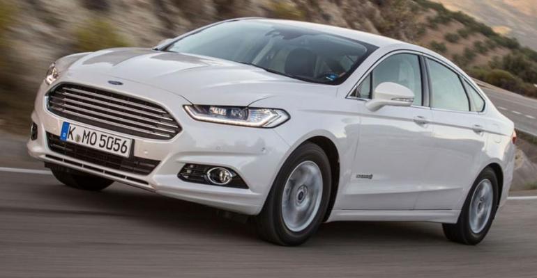 Mondeo hybrid in thick of segmentrsquos 441 sales jump
