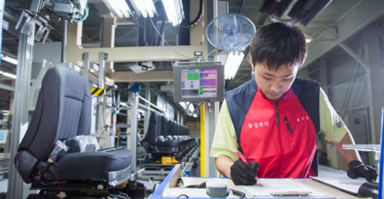 Hyundai worker at Asan assembly plant 