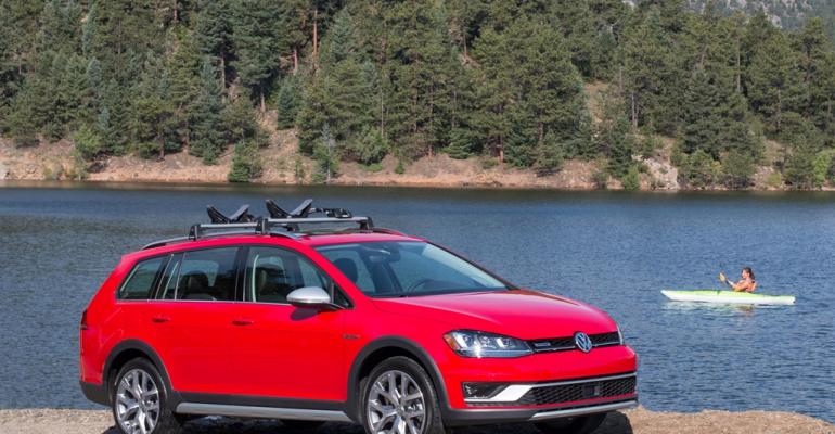 Alltrack features include allwheel drive and VWrsquos Off Road Mode  