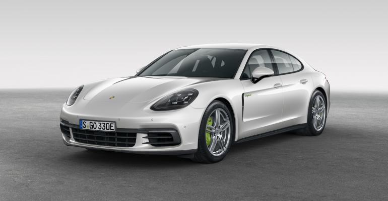 Panamera 4 EHybrid puts accent on performance but still achieves 941 empg