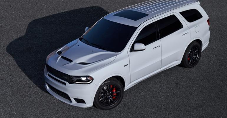 Wide planted Durango SRT gets functional air intakes and extractors in hood 