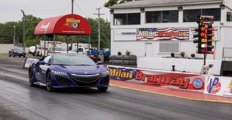 rsquo17 Acura NSX at Milan Dragway
