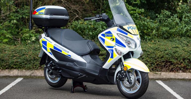 Fuelcell scooters on loan to London police from Suzuki for 18month trial 