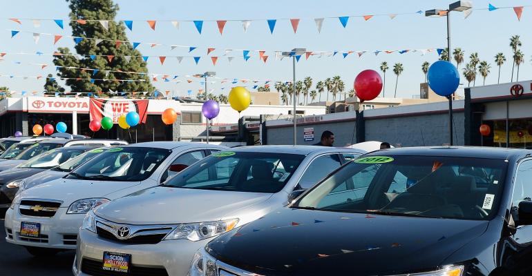 Automakers and dealers typically capitalize on 3day holiday weekends
