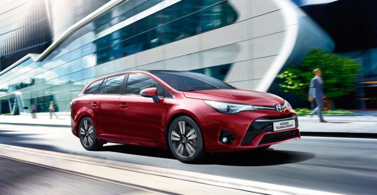 UKbuilt Toyota Avensis finds buyers in Japan 
