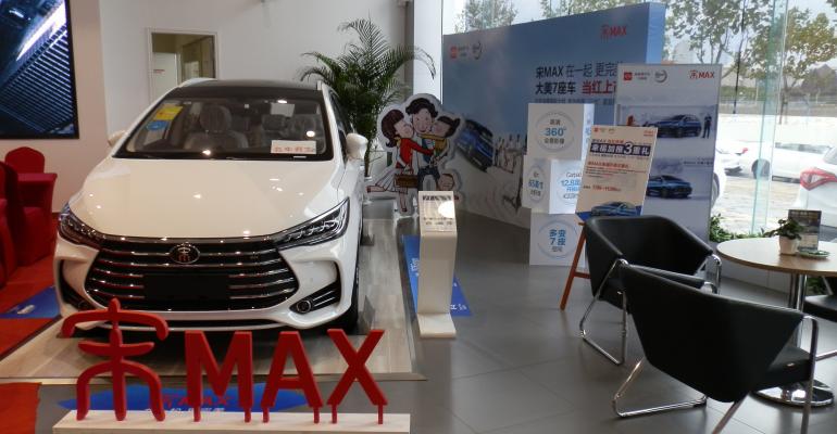 BYD Song Max 7passenger plugin hybrid hot seller in Shanghai