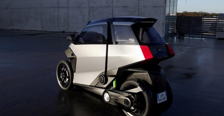 EULIVE hybrid carscooter has hybridelectric powertrain