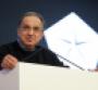Marchionne says no current plans to merge with another automaker 
